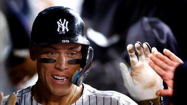 저지 미쳤다! 5G 연속 홈런 '쾅' 무서운 페이스→2년 만의 시즌 60홈런까지 -2