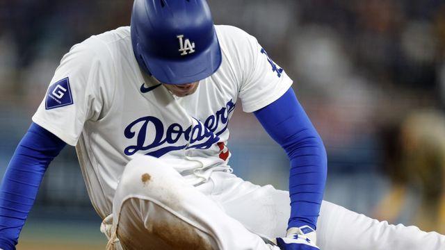 LA 다저스 ‘휴~’ 프리먼 발목 이상 없다 ‘PS 이상 無’