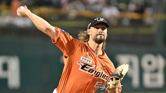 '노감독 특급 칭찬' 이끈 와이스 QS 완벽투 피날레…