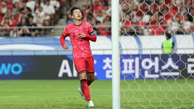 “토트넘에서 은퇴할 가능성 크다”… 손흥민 이적 안 하고 재계약하나