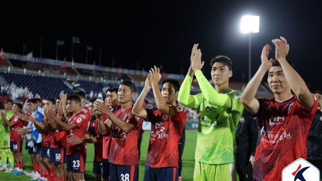 김천, 광주 꺾고 울산 2점 추격→우승 도전 계속…전북은 6경기 무패 행진 (종합)