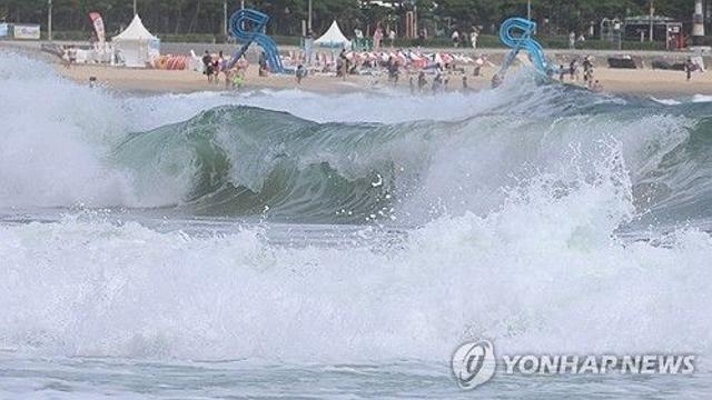 징검다리 연휴 때 18호 태풍 '끄라톤' 국내 영향 가능성