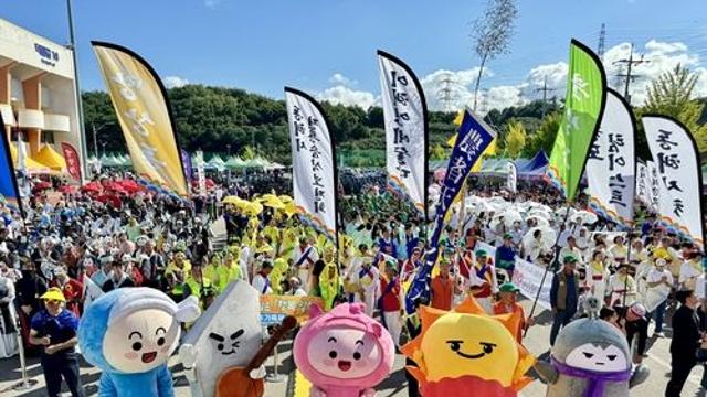 관람·체험형 콘텐츠 듬뿍…동해무릉제 색다른 매력 뽐내 '성황'