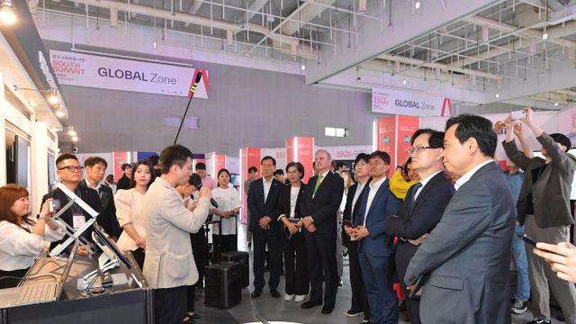 올해 첫 '경기 스타트업 서밋' 1만2000명 몰리며 흥행 성공