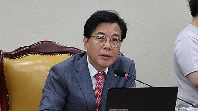 與송언석 
