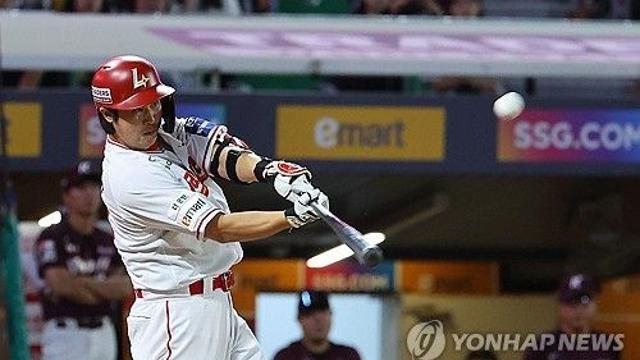 SSG, 최종전서 키움 꺾고 5위 결정전 진출…최정 2홈런 폭발