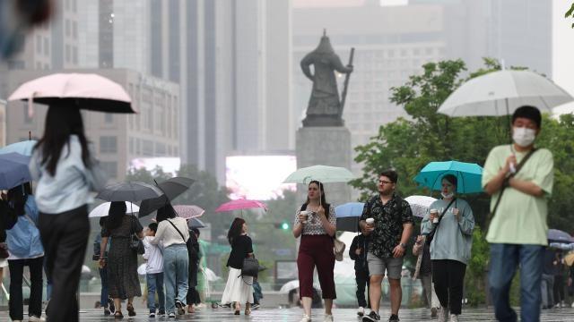 [내일날씨] 전국 흐리고 가을비···비 온 뒤 기온은 '뚝'