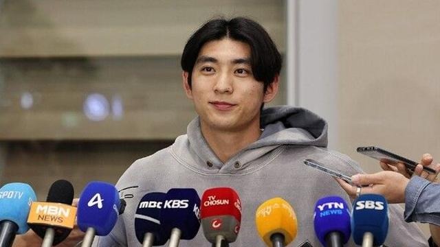MLB 첫 시즌 마치고 귀국한 이정후 