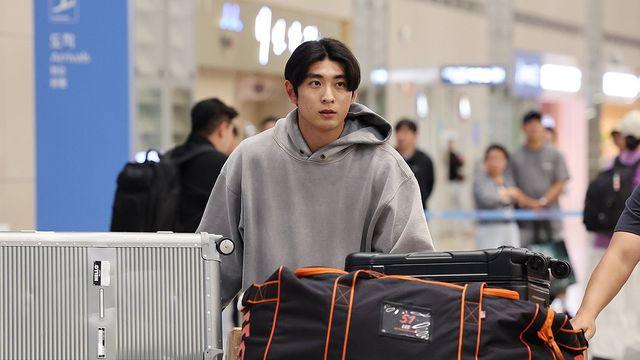 MLB 데뷔 시즌 좌절된 이정후, 37경기 출전 후 조기 귀국