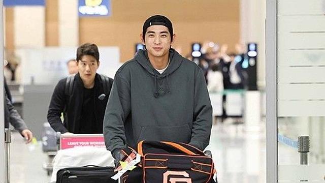 부상으로 날린 MLB 데뷔 시즌…이정후, 아쉬움 속에 귀국