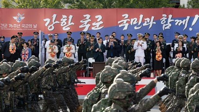 윤 대통령, 국군의 날 시가행진 2년 연속 국민과 함께 주관