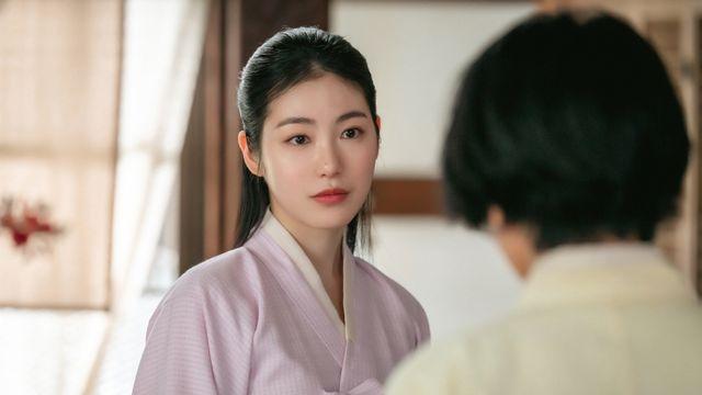 신예은, 김태리와 맞대결…