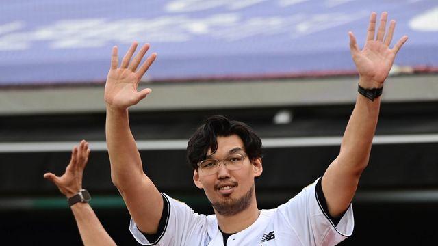 하승진, 5위 결정전 시타하러 왔어요