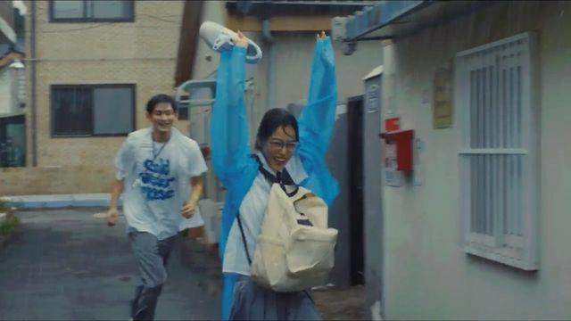 신예 한성민, 이창섭 신곡 ‘33’ 뮤비 출연…청춘의 얼굴