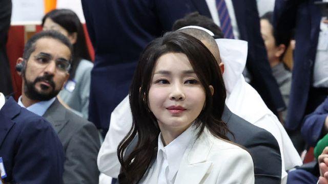 檢, '명품백 수수' 김건희 무혐의…민주당 