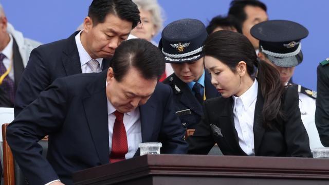 尹, '김건희 특검법' 등에 거부권...與 