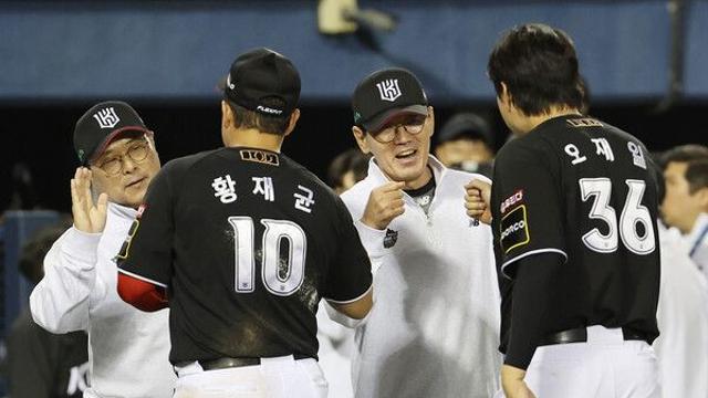'승장' 이강철 KT 감독