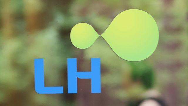“LH 임대주택 입주민 311명 고가 자동차 보유…1억 넘는 포르쉐도 있었다”