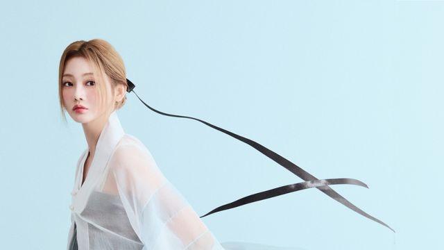 홍지윤, 7개월 만에 신곡 ‘어느 하늘에 어느 바다에’ 발매…윤명선 작곡가와 재회