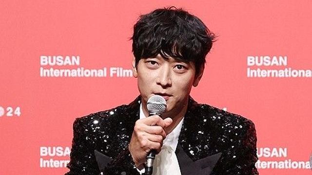 '전, 란' 강동원 