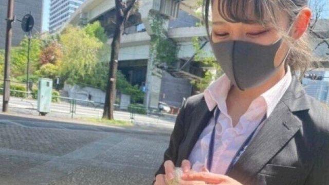 남자친구를 위해 도시락을 준비한 일본 OL녀