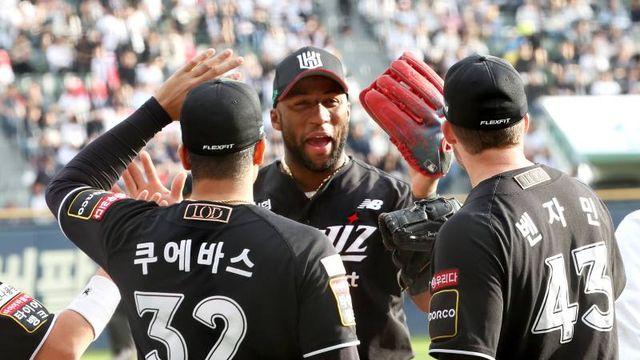 KT 외국인 3총사, 0% 확률 깬 '마법의 사나이' 됐다 [WC2 스타]