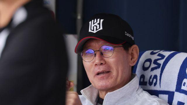 '5위팀 첫 준PO' 이강철 KT 감독 