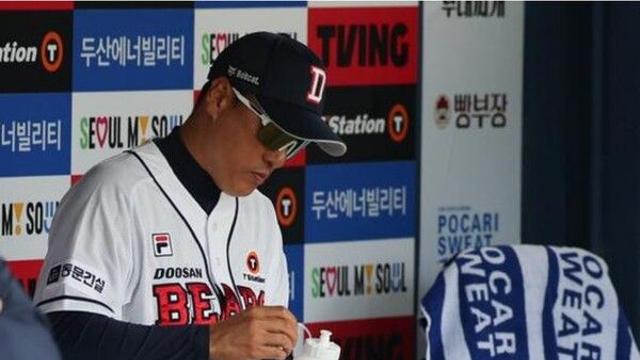 두산 베어스, 와일드카드 탈락에 이승엽 감독 