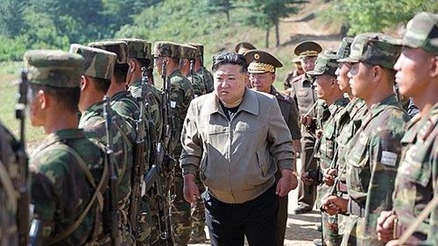 김정은, '핵보유국' 운운하며 尹 실명 비난…