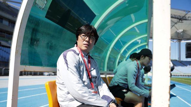 “고개 숙이지 말고, 상대 축하해 주자” 우승보다 더 큰 가치 가르친 최광희 감독 [IS 현장]