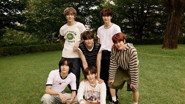 라이즈 ‘Get A Guitar’ 식지 않는 인기! 1년째 멜론 월간 차트인