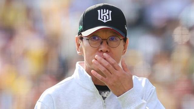 프로야구 KT wiz, 준PO 1차전서 LG 트윈스에 3-2 승리