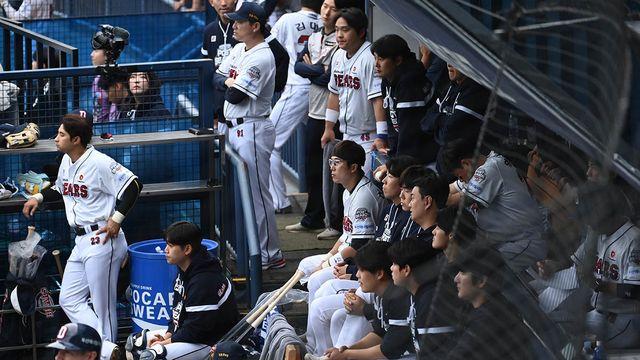 '화수분' 이제 옛말 두산 야수진…베테랑 의존 줄여야 더 높은 곳 바라본다