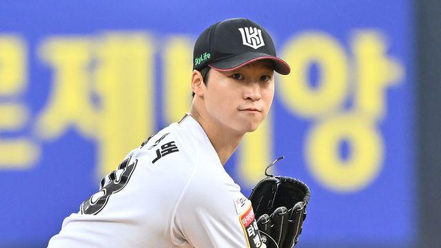 사실 엄상백, '3일 휴식'+'1차전 구원 등판' 자원했다…오직 '팀 KT' 위해 [준PO]
