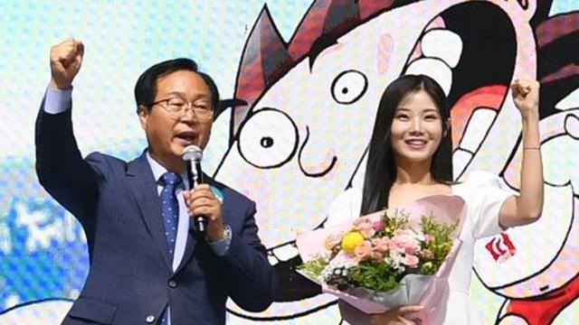 트로트 가수 배아현 '완주군 홍보대사' 위촉