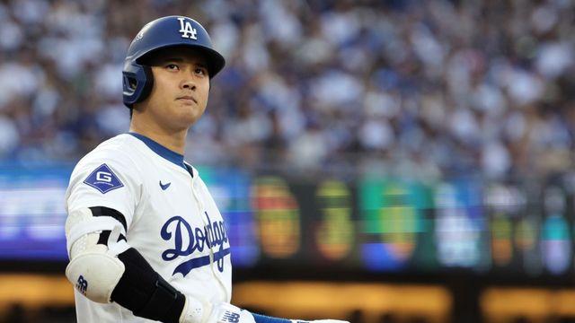 '슈퍼스타는 다르다' MLB PS 데뷔전 홈런 '쾅'…오타니 