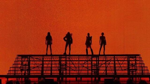 지드래곤→뉴진스 'K팝 대표★' 소환…2NE1이라 가능한 황금 라인업 (엑's 현장)[종합]