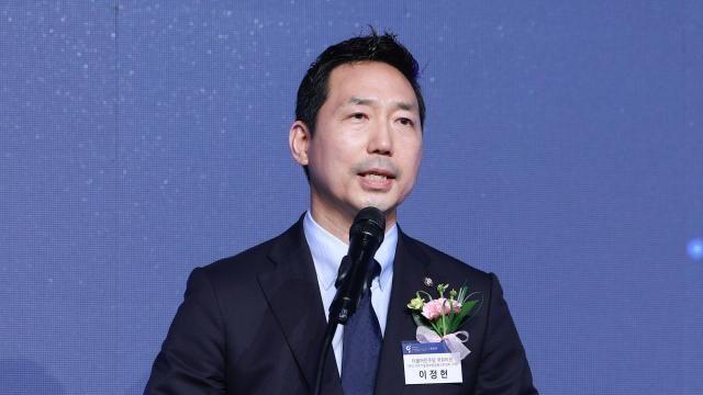 '선거법 위반 의혹' 이정헌 민주당 의원 무혐의 처분…사무장은 재판행