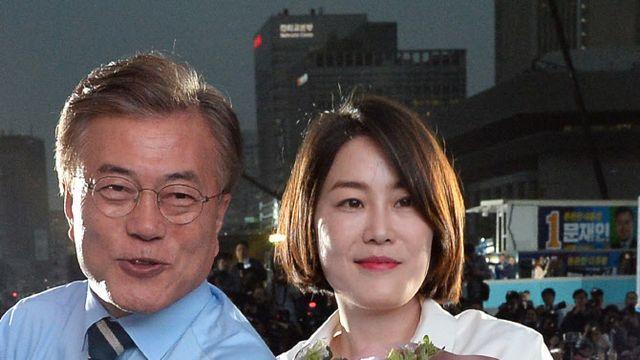 與 “문다혜 음주운전 침묵하는 野…당대표가 음주운전 전과자라 괜찮나”