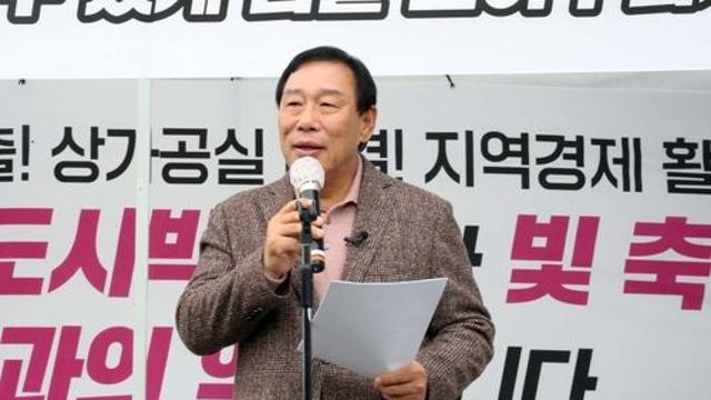 최민호 세종시장, 시청 앞 천막치고 단식농성…