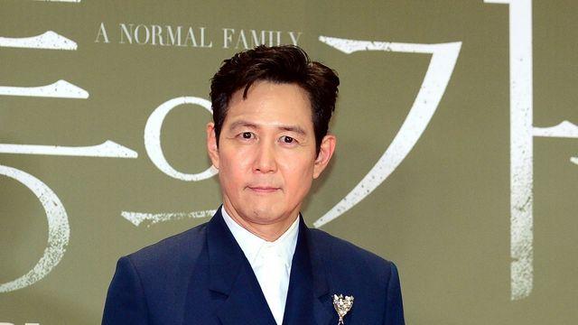 이정재, 중우한 매력~