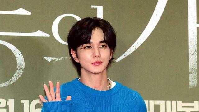 유승호 ‘훈훈한 손인사~’