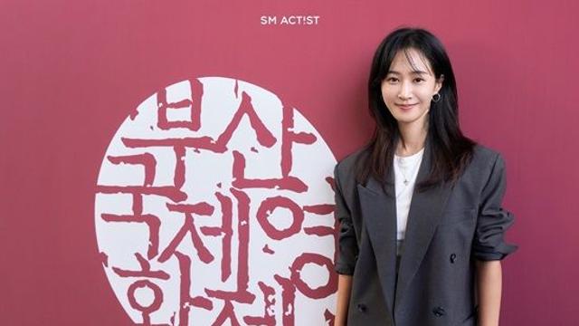 권유리, '부국제' 특급 존재감 발휘…전석 매진→GV까지