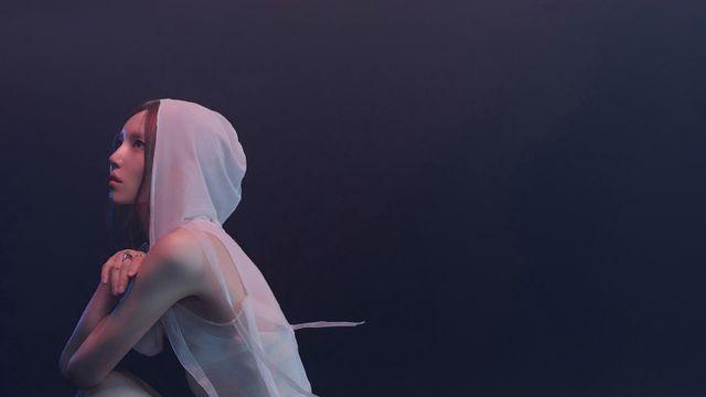'D-DAY' YELO, 오늘(9일) 싱글 'NAKED' 발매…'신비+고혹' 매력적 보이스