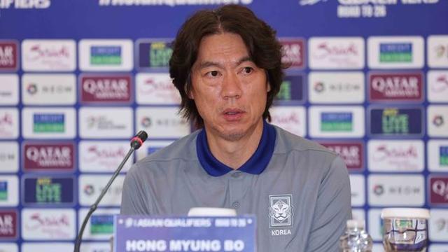 홍명보 한국 축구 대표팀 감독이 민감한 질문 받고 한마디 남겼다 (+이유)