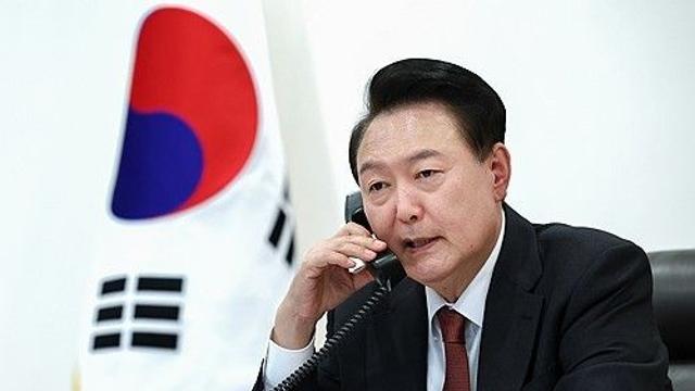 尹대통령-이시바 日총리, 라오스서 첫 정상회담(종합)