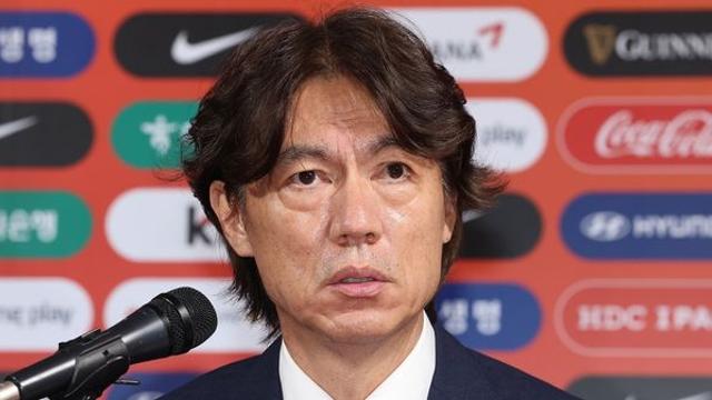 홍명보 한국 축구 대표팀 감독 