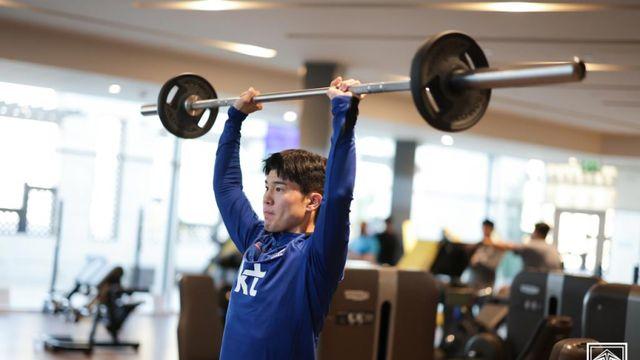 대표팀 꿈 못 꾸던 RB의 반전 스토리 계속…“긴장보단 냉정하게”