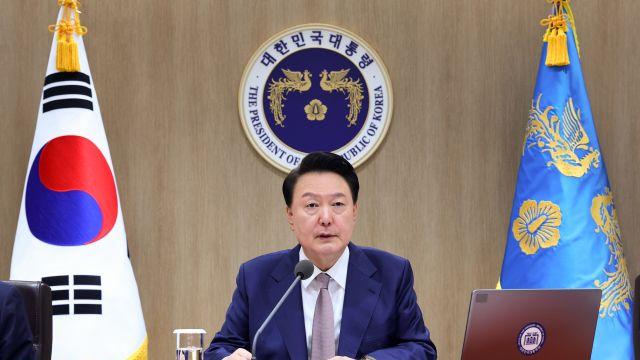 尹 지지율 또 최저치…'김건희 특검법' 부결 잘못 60%