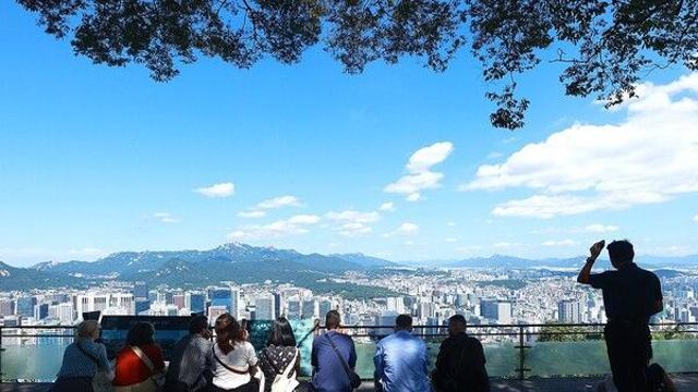 [날씨] 오늘 구름 많다 맑아져…여전히 큰 일교차 주의